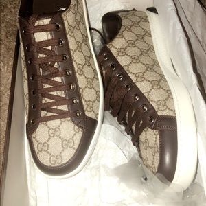 Authentic Men’s Gucci MonoGram Shoes